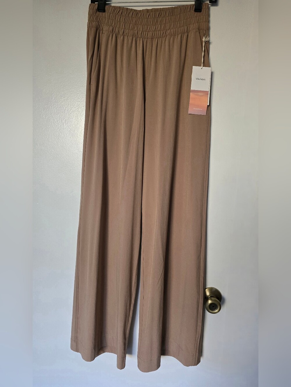 Vuori Villa Wideleg Goldenrod Gorpcore Athleisure Pants Womens NWT Sz Small - Picture 16 of 17